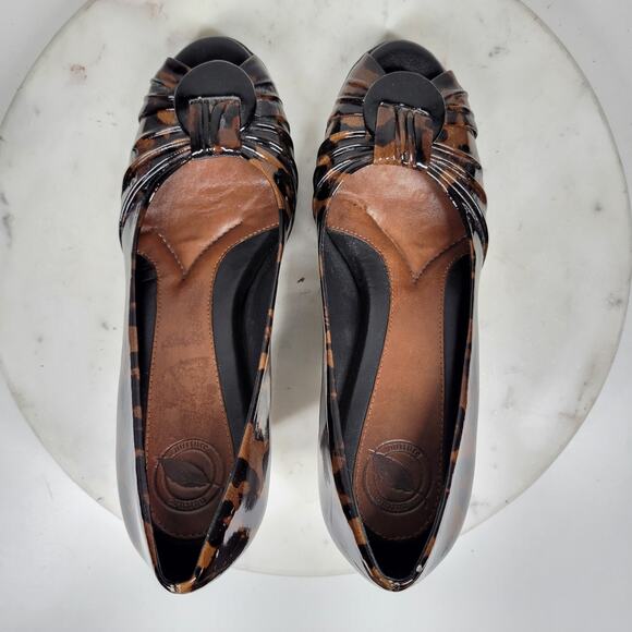 VTG Nurture Drake Leopard Heels Womens 8 Brown Patent Leather Peep Toe Pumps - Picture 3 of 13
